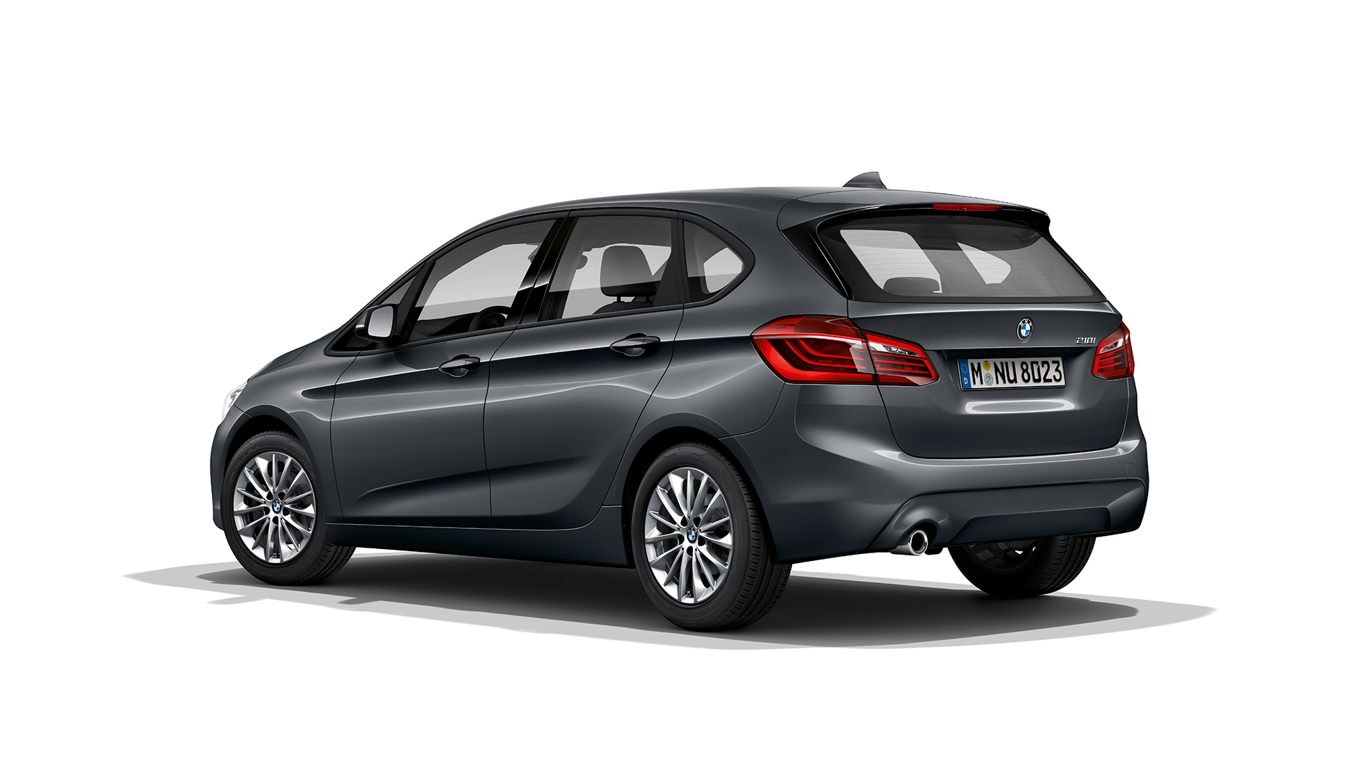 Vista posteriore a tre quarti della BMW Serie 2 Active Tourer Versione Advantage F45 BMW Serie 2 Active Tourer 218i F45 2018 Mineral Grey metallizzato vista posteriore a tre quarti