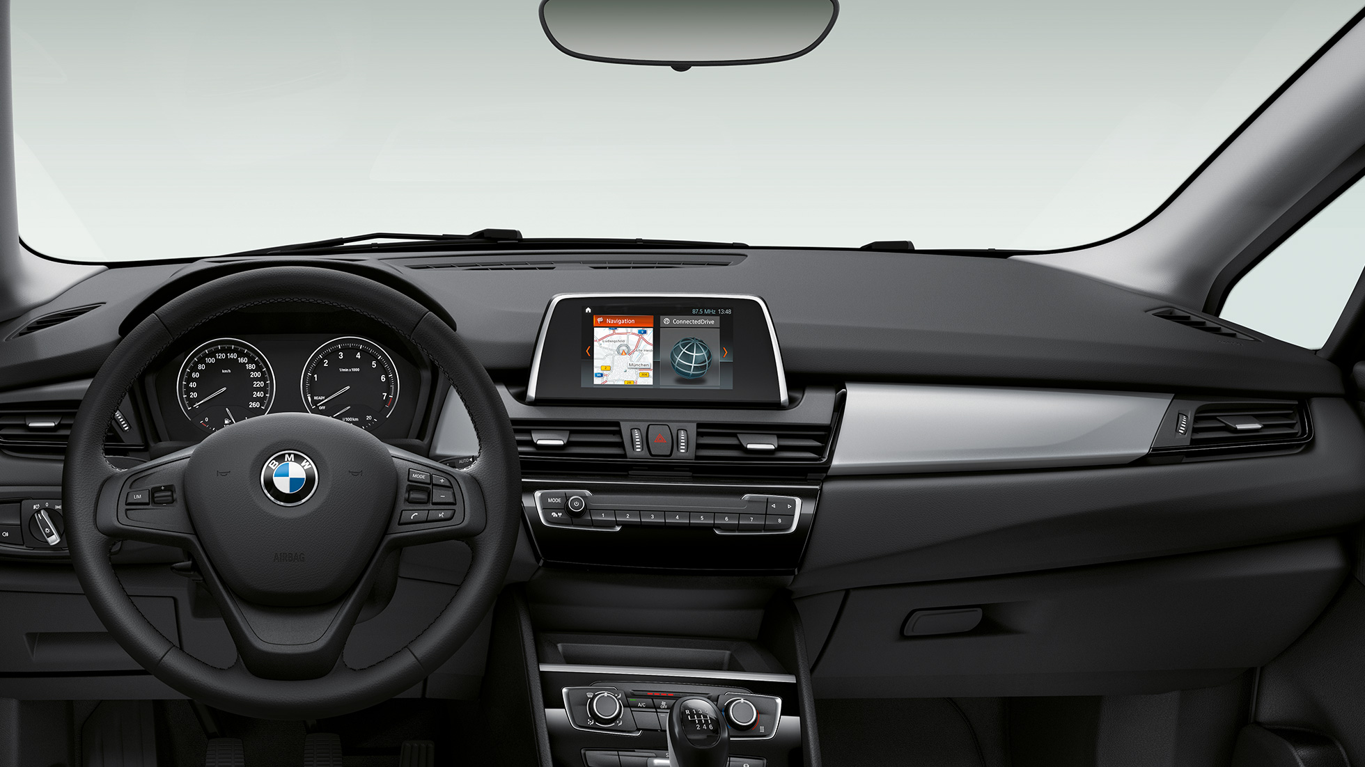 Cockpit della BMW Serie 2 Active Tourer Versione Advantage F45 Cockpit della BMW Serie 2 Active Tourer 218i F45 2018