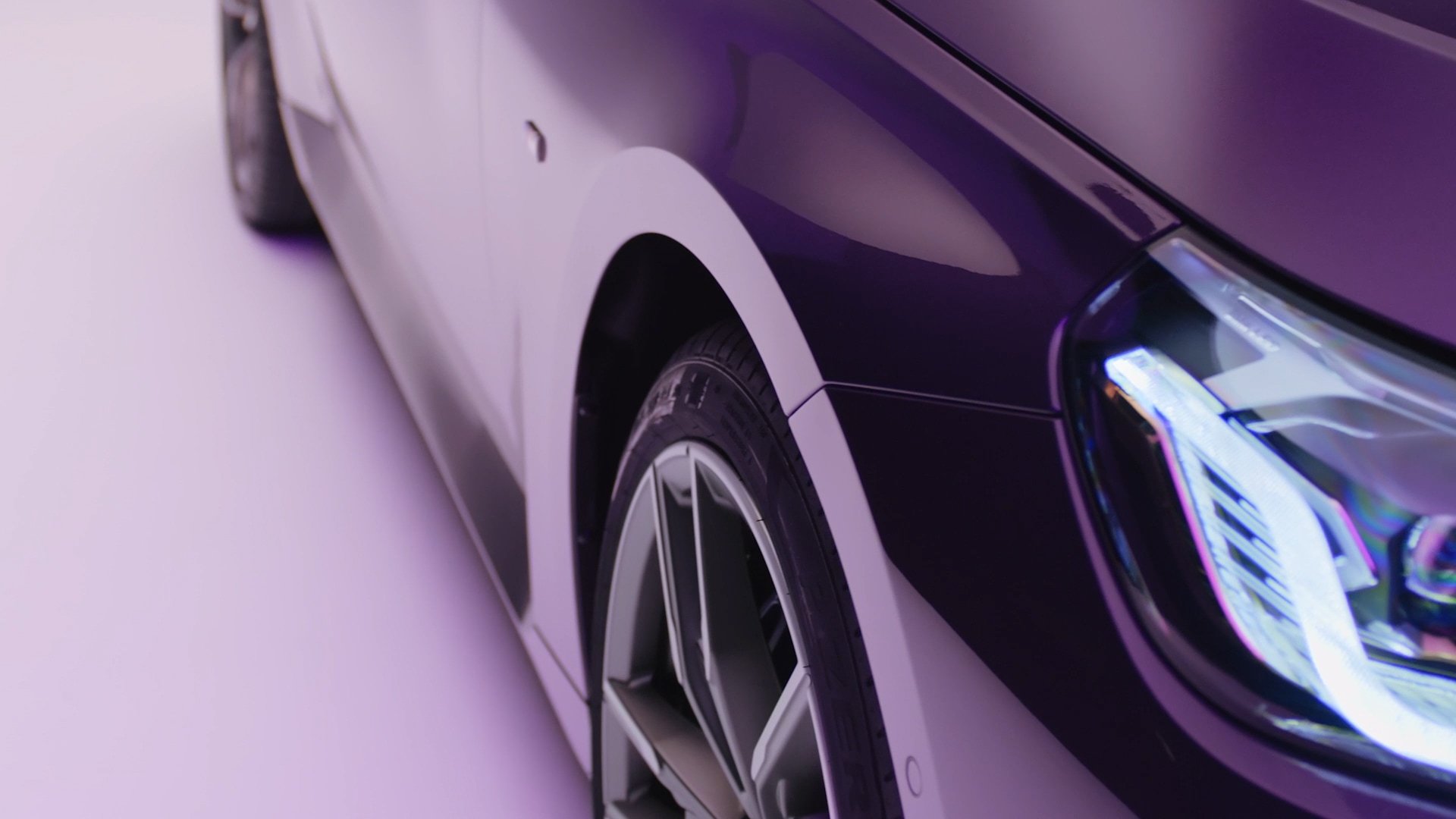 Le caratteristiche salienti degli esterni della BMW Serie 2 Coupé. Le caratteristiche salienti degli esterni della BMW Serie 2 Coupé.