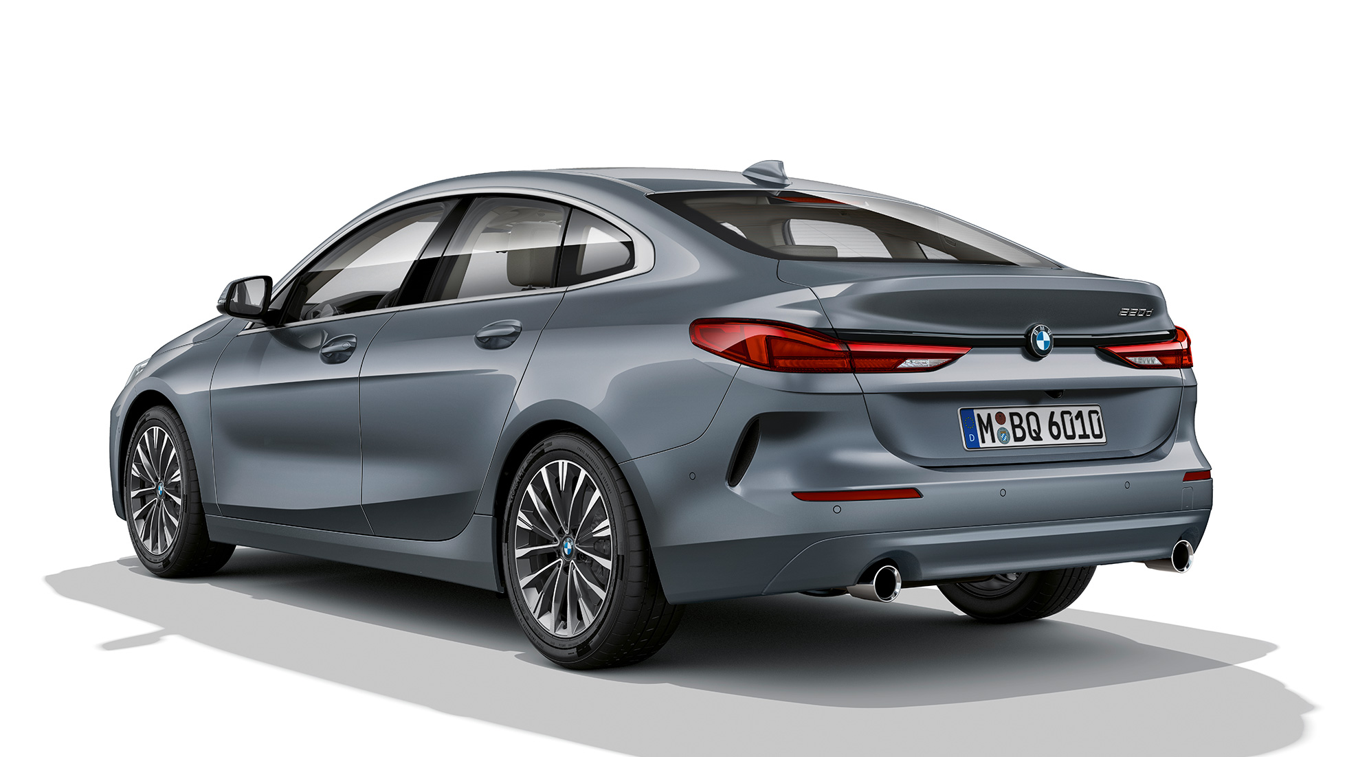 Cerchi in lega leggera da 17″ della BMW Serie 2 Gran Coupé versione Luxury F44 Cerchi in lega leggera da 17″ della BMW Serie 2 Gran Coupé versione Luxury Storm Bay metallizzato F44, vista laterale a tre quarti
