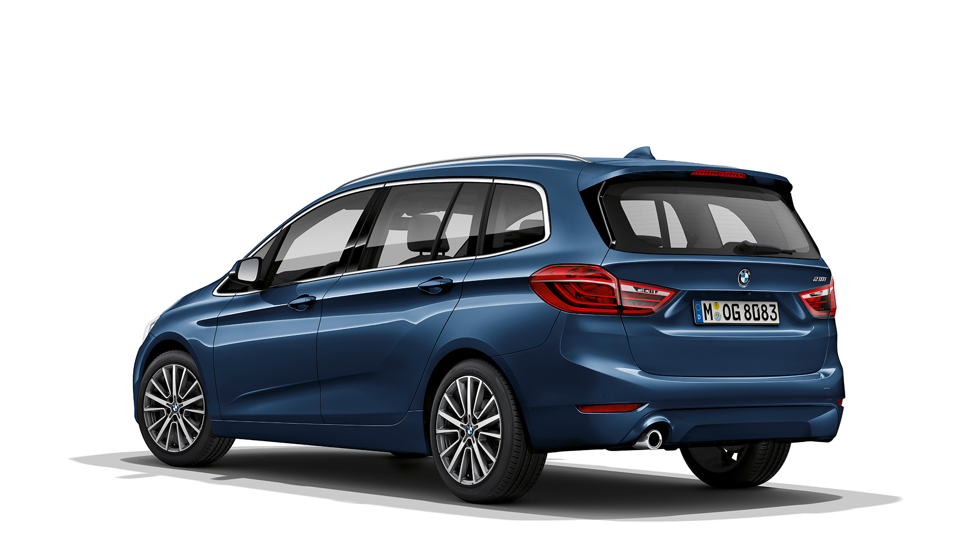 Vista posteriore a tre quarti della BMW Serie 2 Gran Tourer Versione Advantage F46 BMW Serie 2 Gran Tourer 218i Versione Advantage F46 Facelift 2018 Phytonic Blue metallizzato vista posteriore a tre quarti