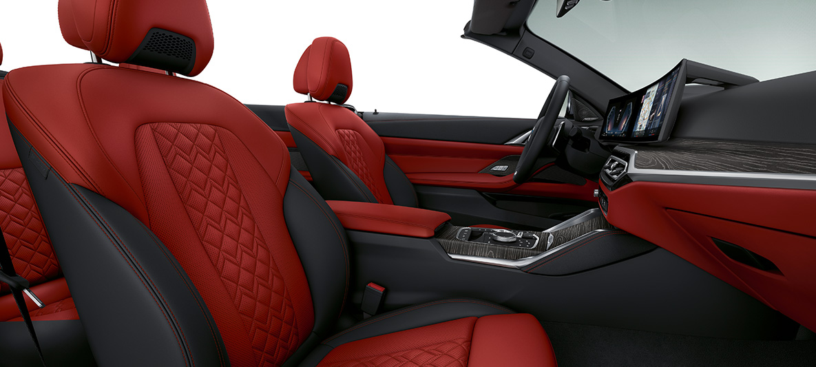 Rivestimenti interni in pelle Merino full BMW Individual Fiona Red/Black della BMW Serie 4 Cabrio Individual 2020 G23 Abitacolo Rivestimenti interni in pelle Merino full BMW Individual Fiona Red/Black della BMW Serie 4 Cabrio Individual G23 2020 Abitacolo Cockpit
