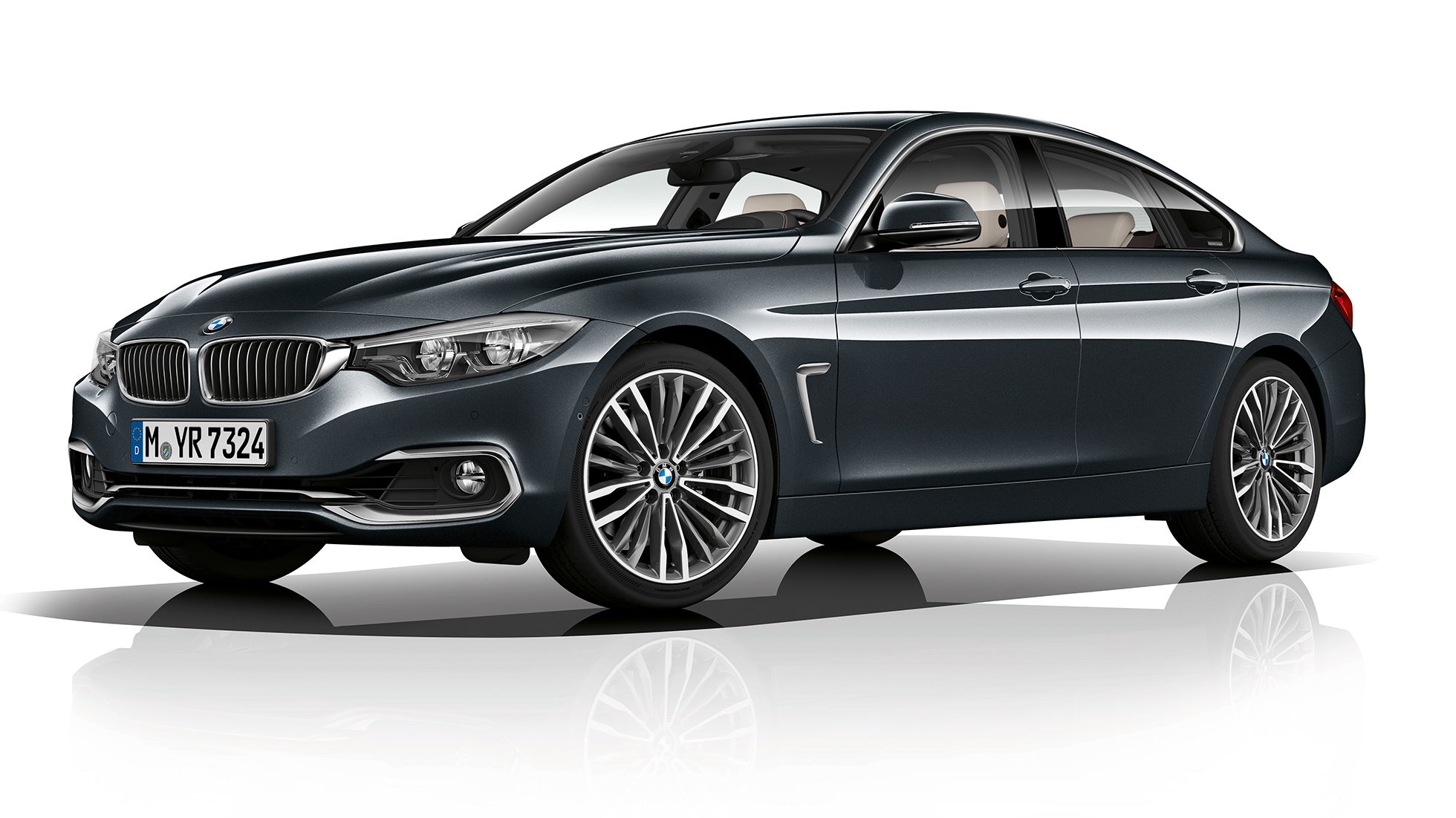 BMW Serie 4 Gran Coupé, Versione Luxury Line, ripresa frontale a tre quarti BMW Serie 4 Gran Coupé, Versione Luxury Line, ripresa frontale a tre quarti