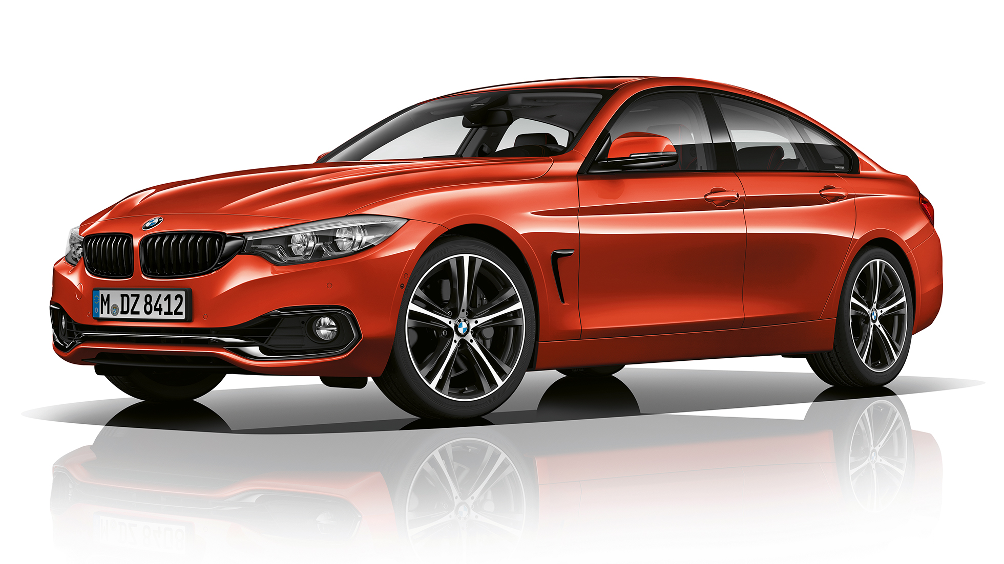 BMW Serie 4 Gran Coupé, Versione Sport Line, ripresa frontale a tre quarti BMW Serie 4 Gran Coupé, Versione Sport Line, ripresa frontale a tre quarti