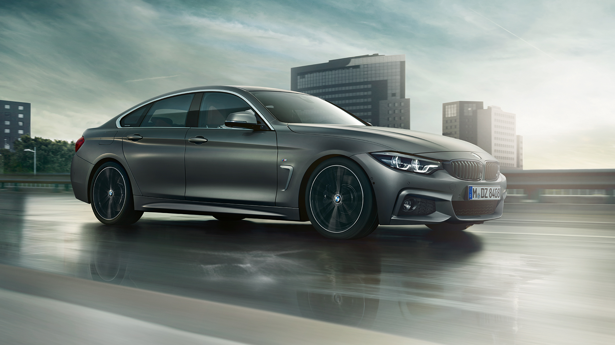 BMW Serie 4 Gran Coupé, ripresa laterale in movimento F36. BMW Serie 4 Gran Coupé, ripresa laterale in movimento F36.