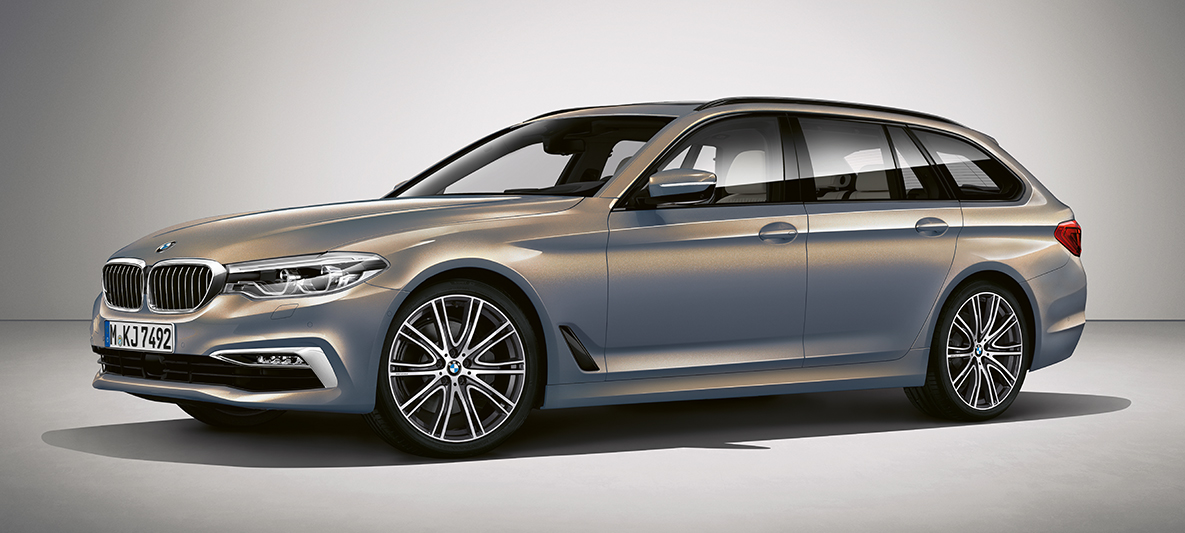 BMW Individual BMW Serie 5 Touring BMW Individual BMW Serie 5 Touring G31 Champagne Quarz metallizzato Vista laterale a tre quarti