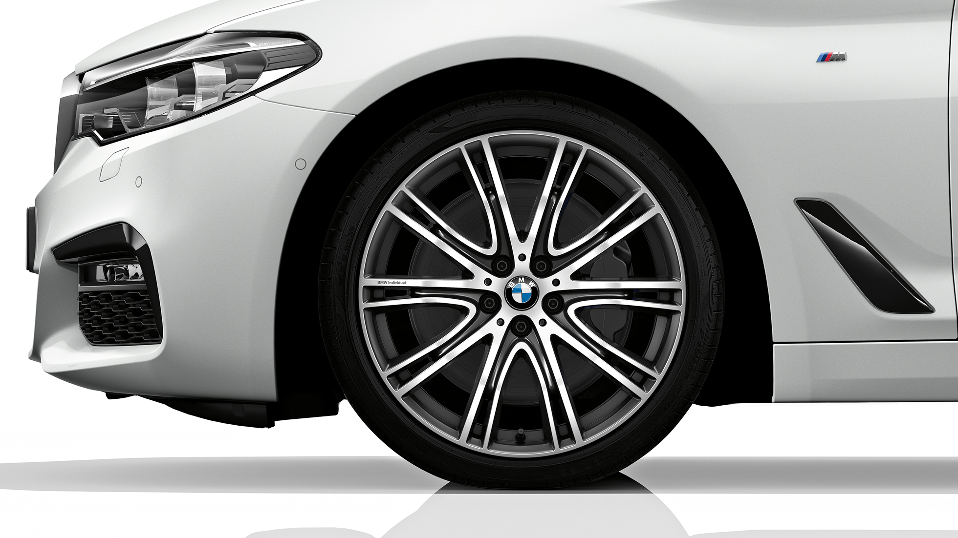 Pacchetto sportivo M Ruote BMW Serie 5 Touring Pacchetto sportivo MBMW Serie 5 Touring 530d xDrive Touring G31 Alpin White Ruote