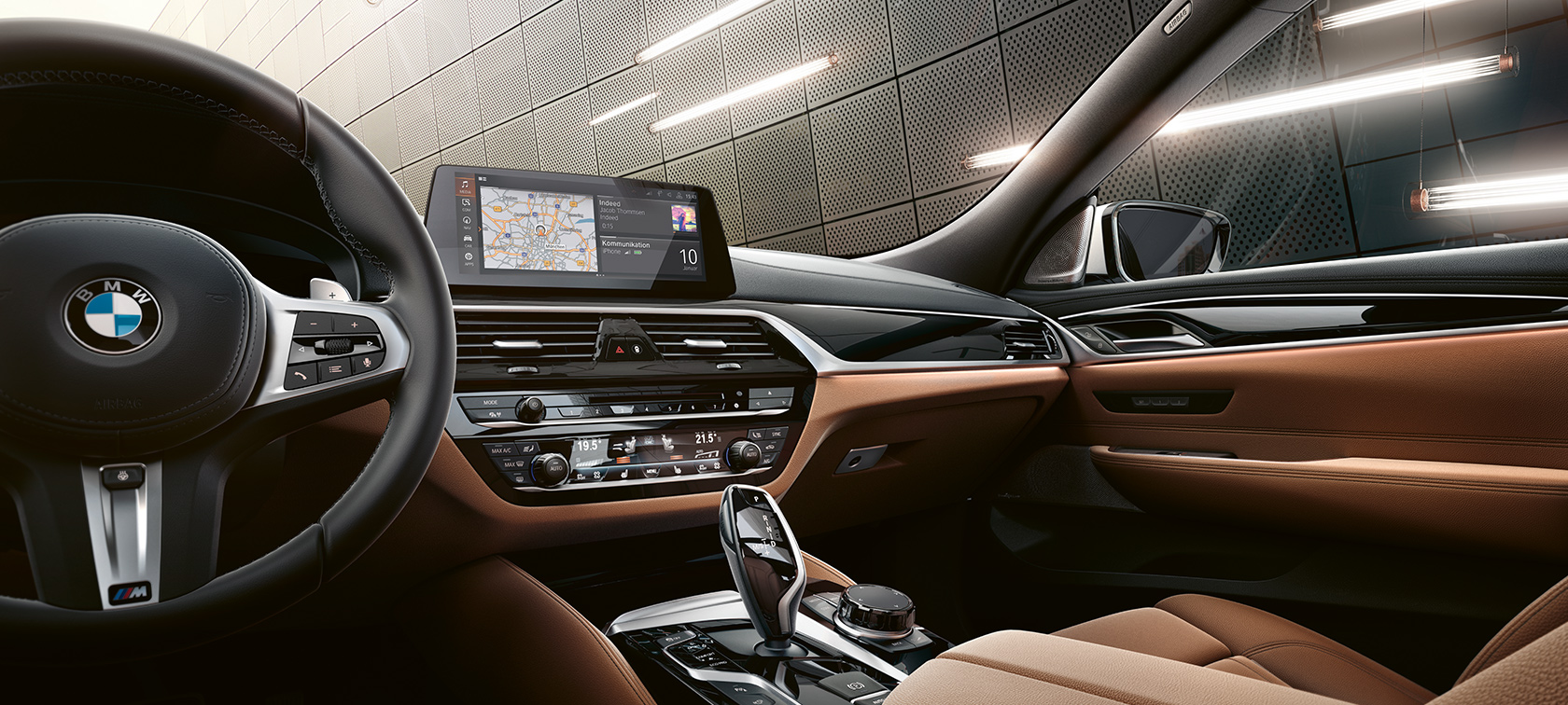 BMW Serie 6 Gran Turismo G32 Cockpit con volante BMW Serie 6 Gran Turismo G32 2017 Cockpit con volante Interni