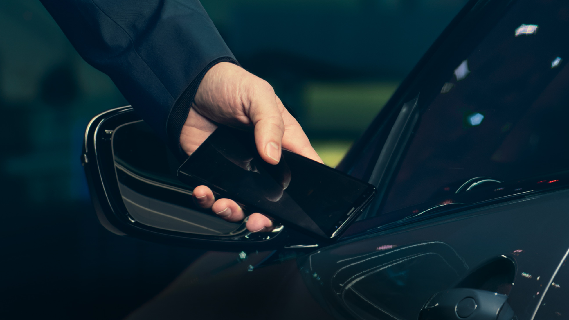 Nuova BMW M850i xDrive, apertura della vettura con smartphone tramite Digital Key. Nuova BMW M850i xDrive, apertura della vettura con smartphone tramite Digital Key.