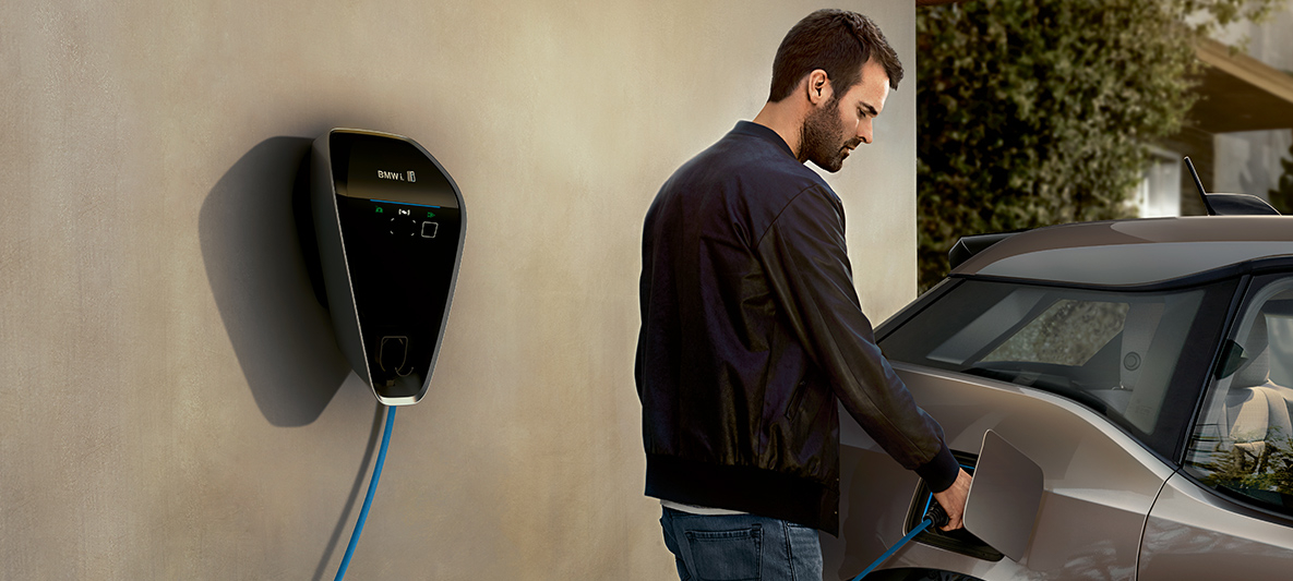 Autonomia, ricarica ed efficienza della BMW i3. Autonomia, ricarica ed efficienza della BMW i3.