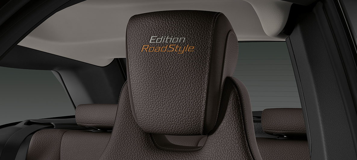BMW i3s Edition RoadStyle 2019 sedile con impuntura “Edition RoadStyle” BMW i3s Edition RoadStyle abitacolo sedile con impuntura “Edition RoadStyle”