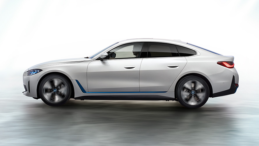 BMW i4 2021 G26 foto 3 BMW i4 Gran Copué 2021 G26 completamente elettrica. Immagine 3