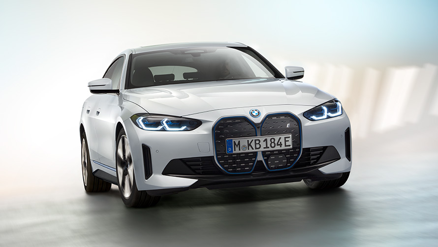 BMW i4 2021 G26 foto 4 BMW i4 2021 G26 Gran Coupé auto puramente elettrica foto 4