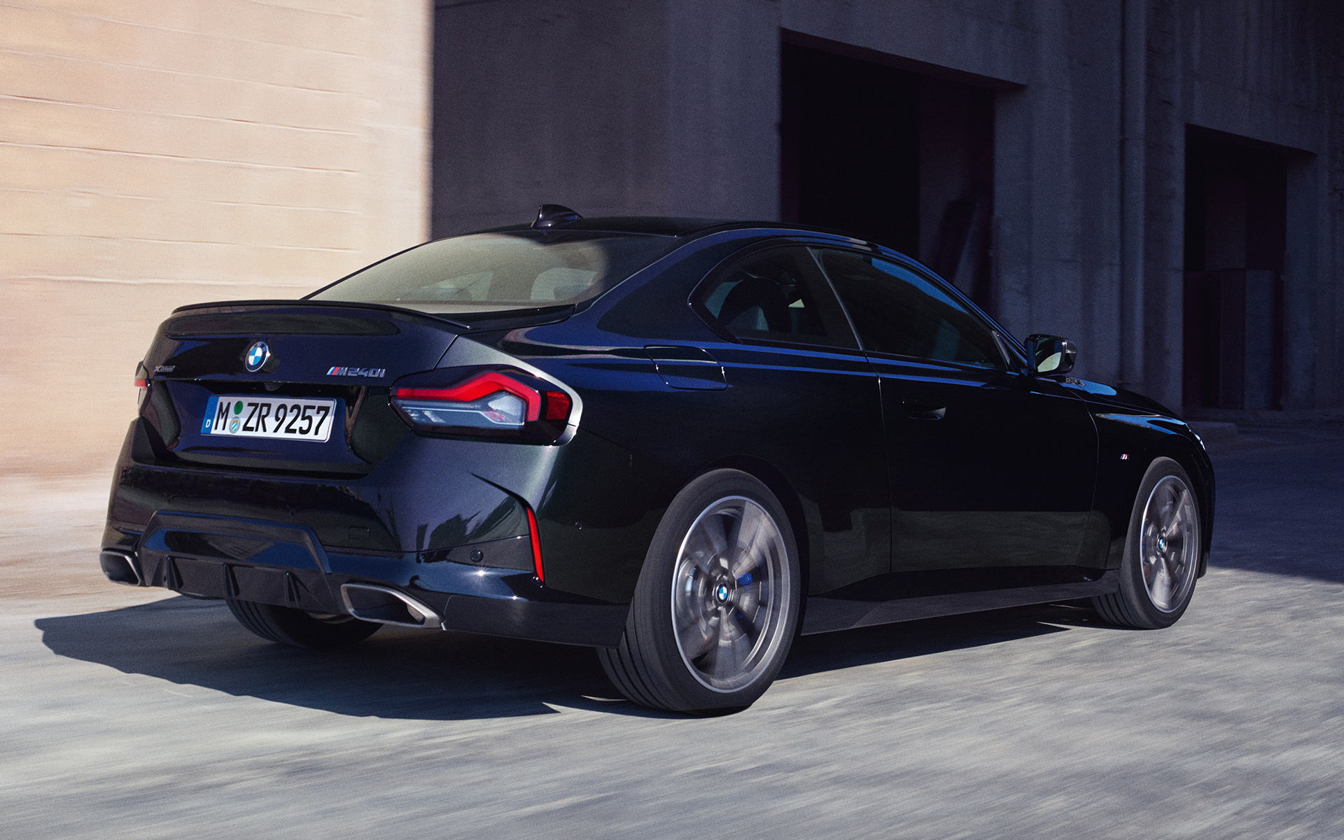BMW M240i G42 Posteriore atletico Posteriore atletico della BMW M240i G42