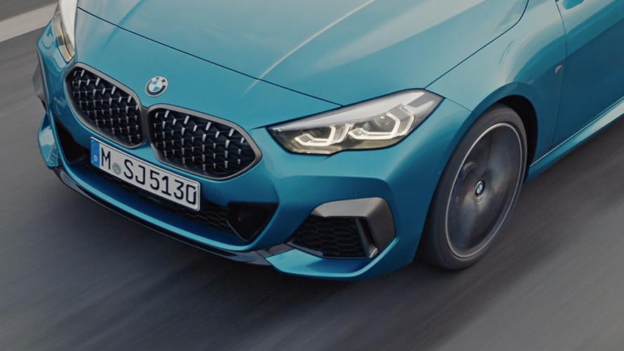 Video della BMW M235i xDrive Gran Coupé F44 Video della BMW M235i xDrive Gran Coupé 2020 Black Sapphire metallizzato F44