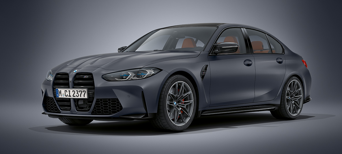 BMW Individual Frozen Dark Grey metallizzato BMW M3 Berlina G80 2020 BMW M3 Berlina BMW Individual Frozen Dark Grey metallizzato G80 2020 vista anteriore a tre quarti da ferma