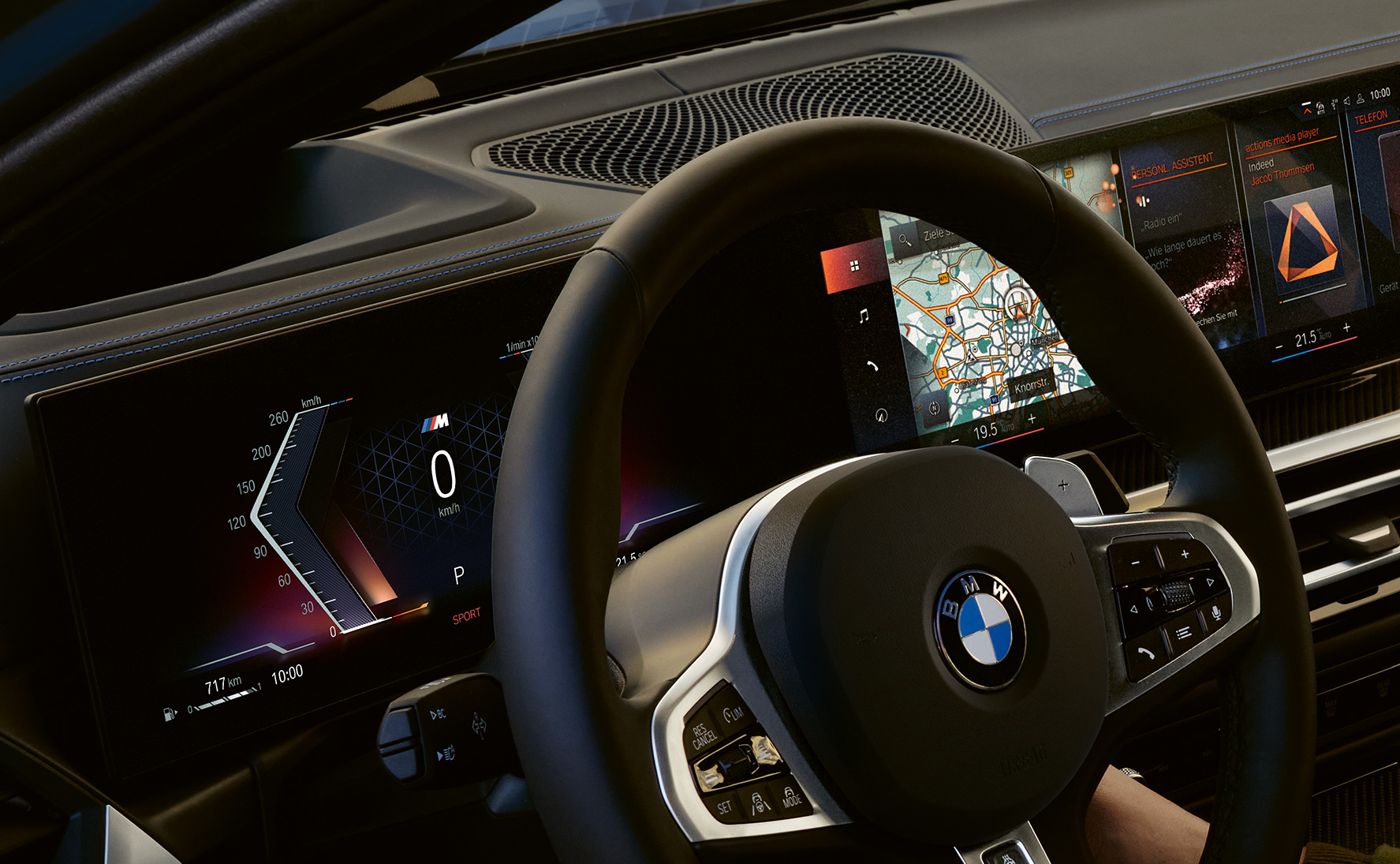 Primo piano del cockpit della BMW M340i xDrive Touring G21 Primo piano del cockpit della BMW M340i xDrive Touring G21