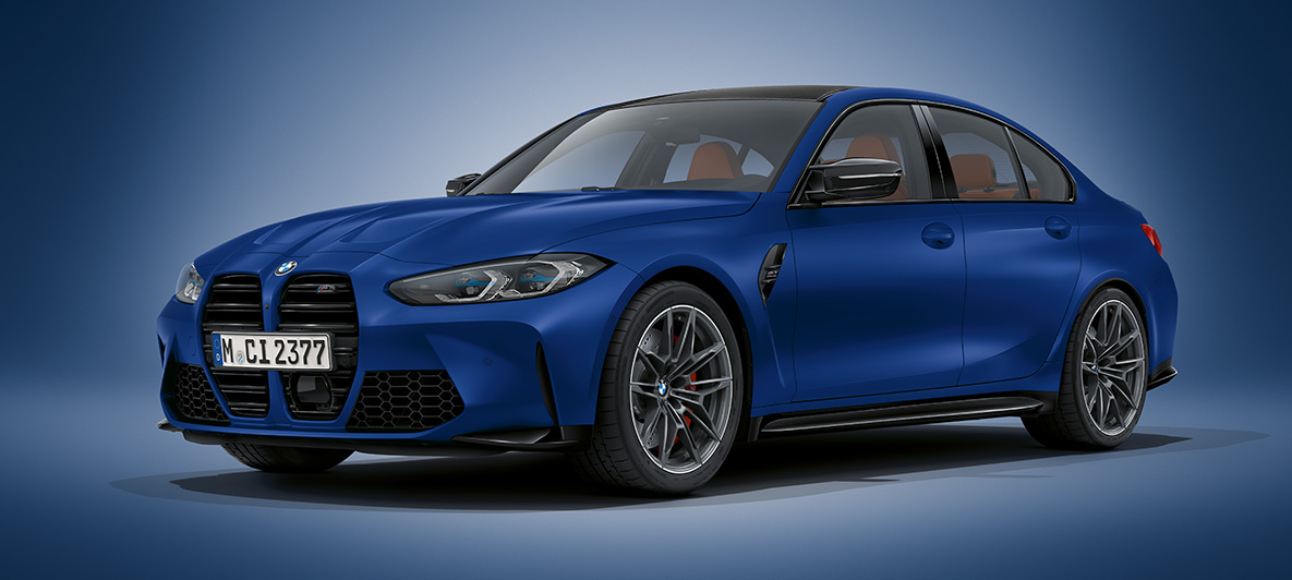 Frozen Portimao Blue metallizzato BMW Individual BMW M4 Coupé G82 2020 BMW M4 Coupé Frozen Portimao Blue metallizzato BMW Individual G82 2020 Vista anteriore a tre quarti