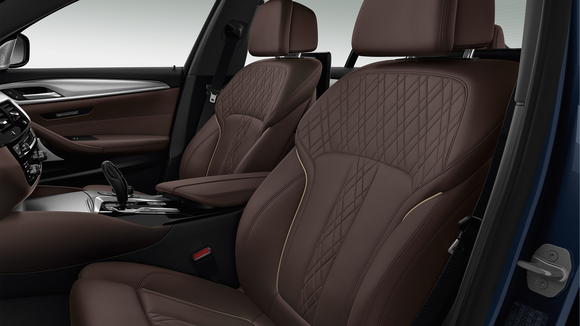 Rivestimento. Design della BMW M550i e della BMW M550d Design, abitacolo.