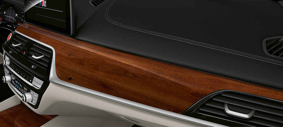 BMW Individual BMW M5 Berlina F90 2020 modanature interne BMW Individual Piano Black BMW Individual BMW M5 Berlina F90 LCI Facelift 2020 modanature interne BMW Individual Piano Black interni
