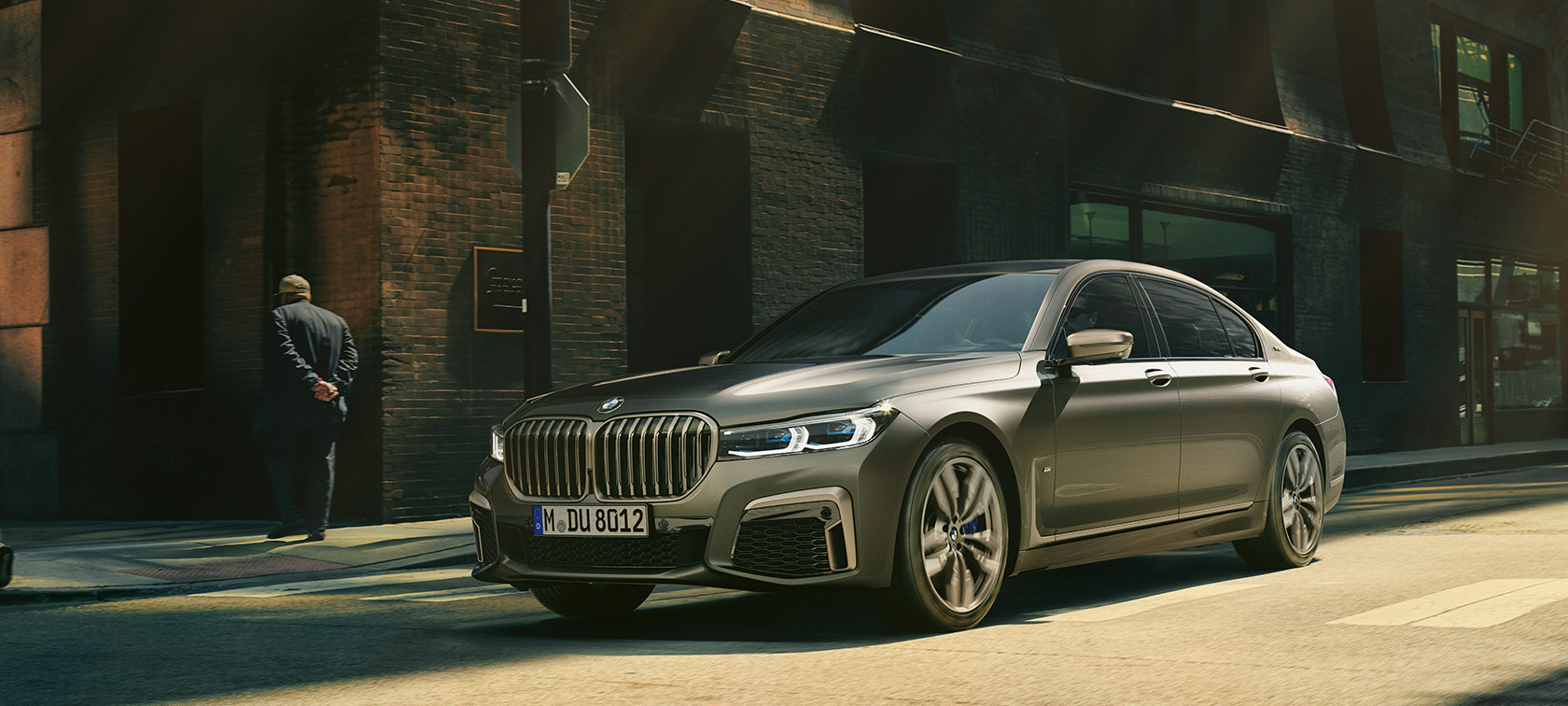 Informazioni BMW M760Li xDrive Berlina, BMW M7, BMW 760Li Individual, innovazioni