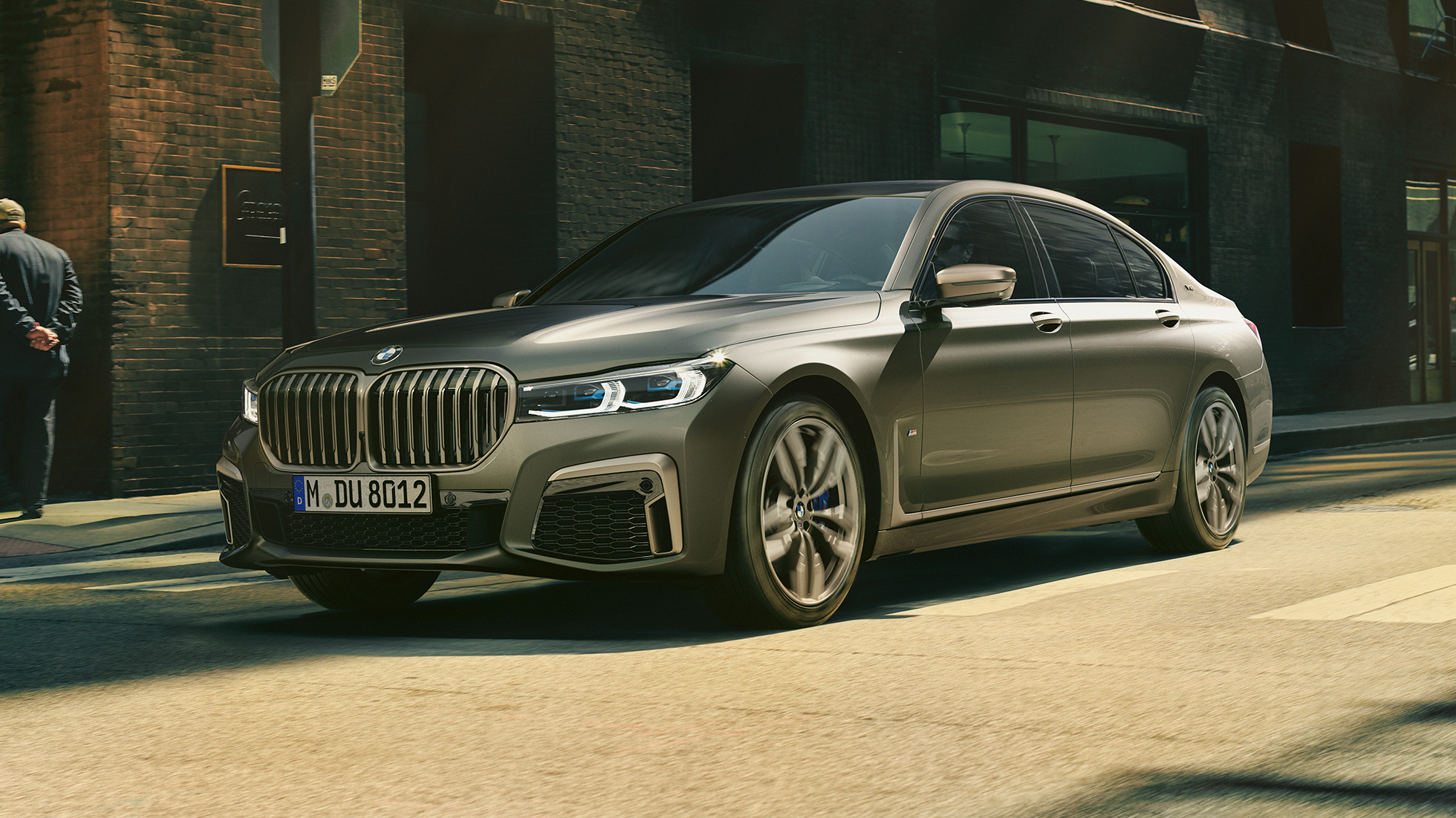 Design degli esterni BMW M760Li xDrive Berlina, design degli esterni