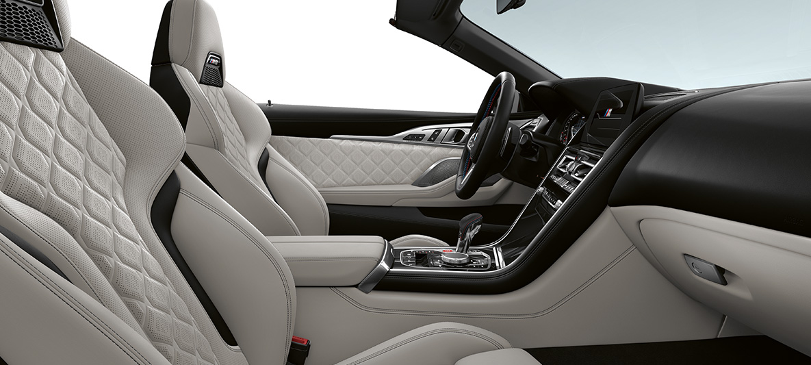 Pelle full Merino | Silverstone e modanature interne BMW Individual Piano Black G14. BMW M8 Competition Cabrio, interni in pelle full Merino | Silverstone e modanature interne BMW Individual Piano Black G14.