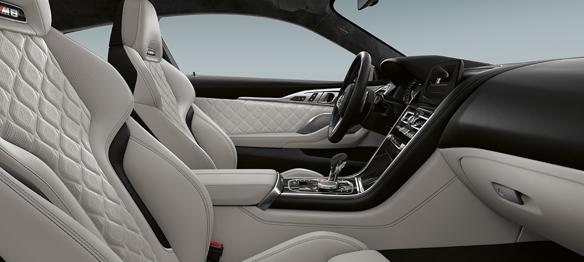 Pelle full Merino | Silverstone e modanature interne BMW Individual Piano Black F92. BMW Individual M8 Coupé, interni in pelle full Merino | Silverstone e modanature interne BMW Individual Piano Black F92.
