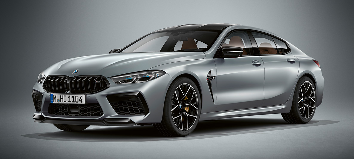 BMW M8 Competition Gran Coupé BMW Individual Frozen Bluestone metallizzato F93 BMW M8 Competition Gran Coupé F93 2020 BMW Individual Frozen Bluestone metallizzato, vista anteriore a tre quarti