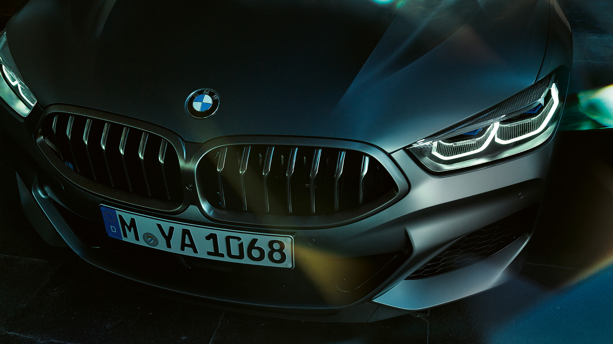 BMW M850i xDrive Gran Coupé, cornice della calandra BMW M850i xDrive Gran Coupé, design, calandra a doppio rene