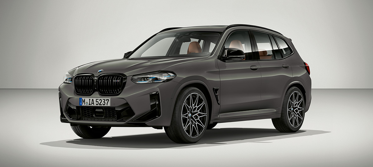 BMW X3 M Individual F97 LCI Facelift 2021 Grigio Telesto Vista anteriore a tre quarti BMW X3 M Individual F97 LCI Facelift 2021 Grigio Telesto Vista anteriore a tre quarti