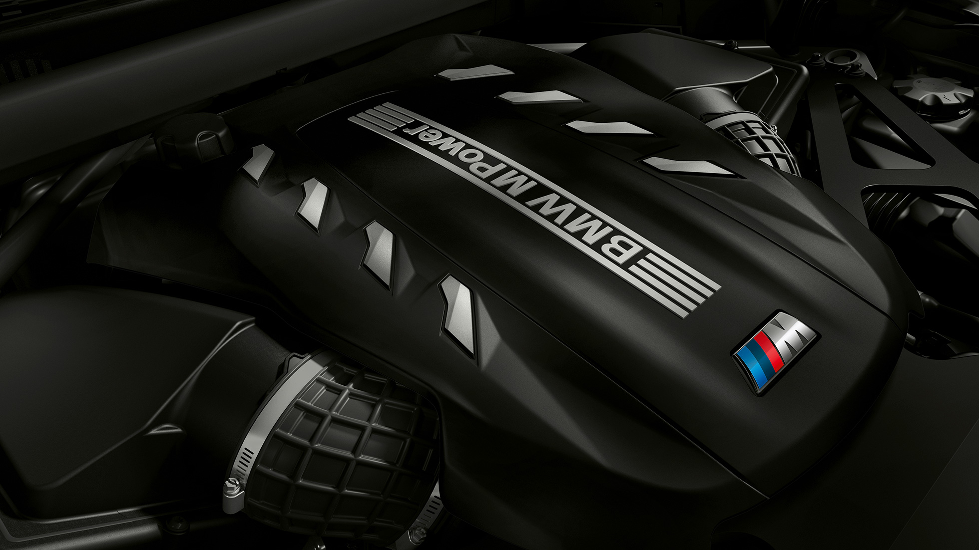 Motore benzina a 8 cilindri M TwinPower Turbo High Performance BMW X5 M Competition F95 Motore benzina a 8 cilindri M TwinPower Turbo High Performance BMW X5 M Competition F95 M vista dettagliata