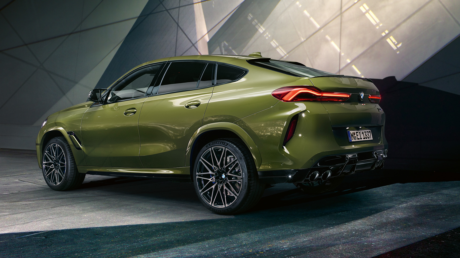 BMW X6 M SUV scopri le caratteristiche BMW.IT