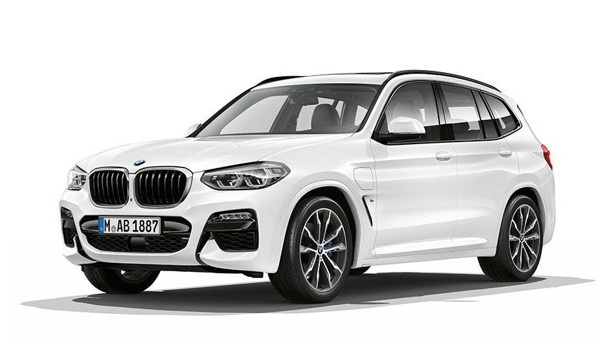 Versioni BMW X BMW X3 ibrida Plug-in G01 vista laterale a tre quarti Versioni BMW X BMW X3 ibrida Plug-in G01 vista laterale a tre quarti
