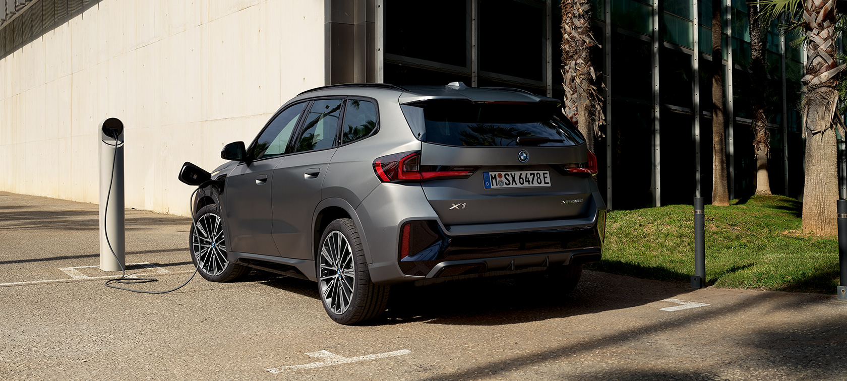 Ricarica della BMW X1 U11 PHEV Frozen Pure Grey metallizzato Caratteristiche salienti della ricarica della BMW X1 U11 PHEV Frozen Pure Grey metallizzato