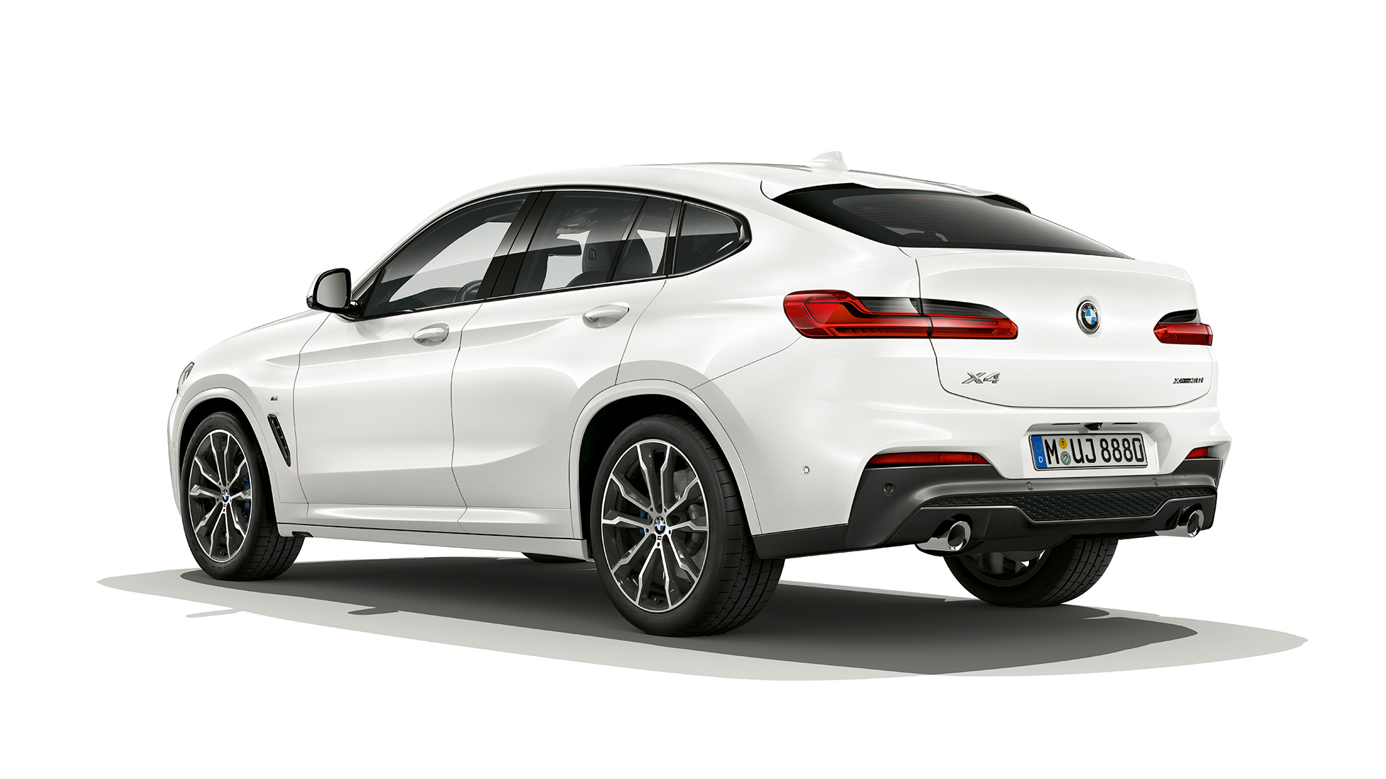 Vista posteriore a tre quarti della BMW X4 versione M Sport G02 BMW X4 xDrive30i Versione M Sport G02 2018 Alpine White vista posteriore a tre quarti