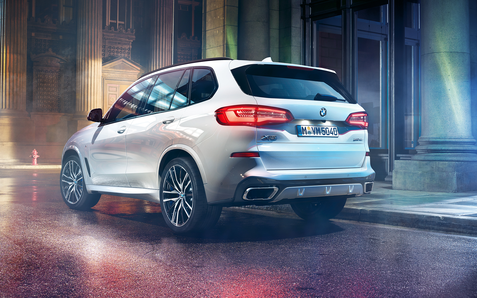BMW X5: scopri le caratteristiche | BMW.IT