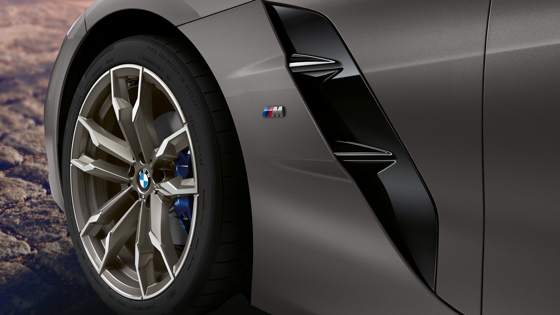 BMW Z4 Roadster ruota anteriore Cerchio anteriore di una BMW Z4 Roadster grigia
