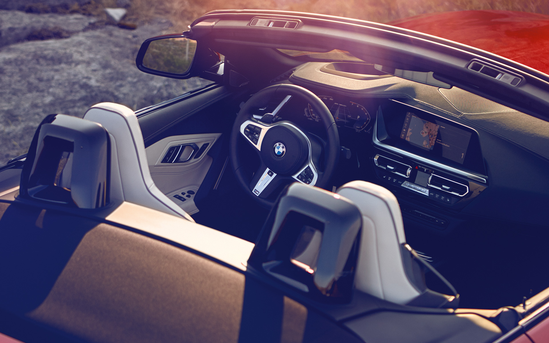 BMW Z4 Roadster (G29) con prospettiva a volo di uccello del cockpit BMW Z4 Roadster (G29) con prospettiva a volo di uccello del cockpit