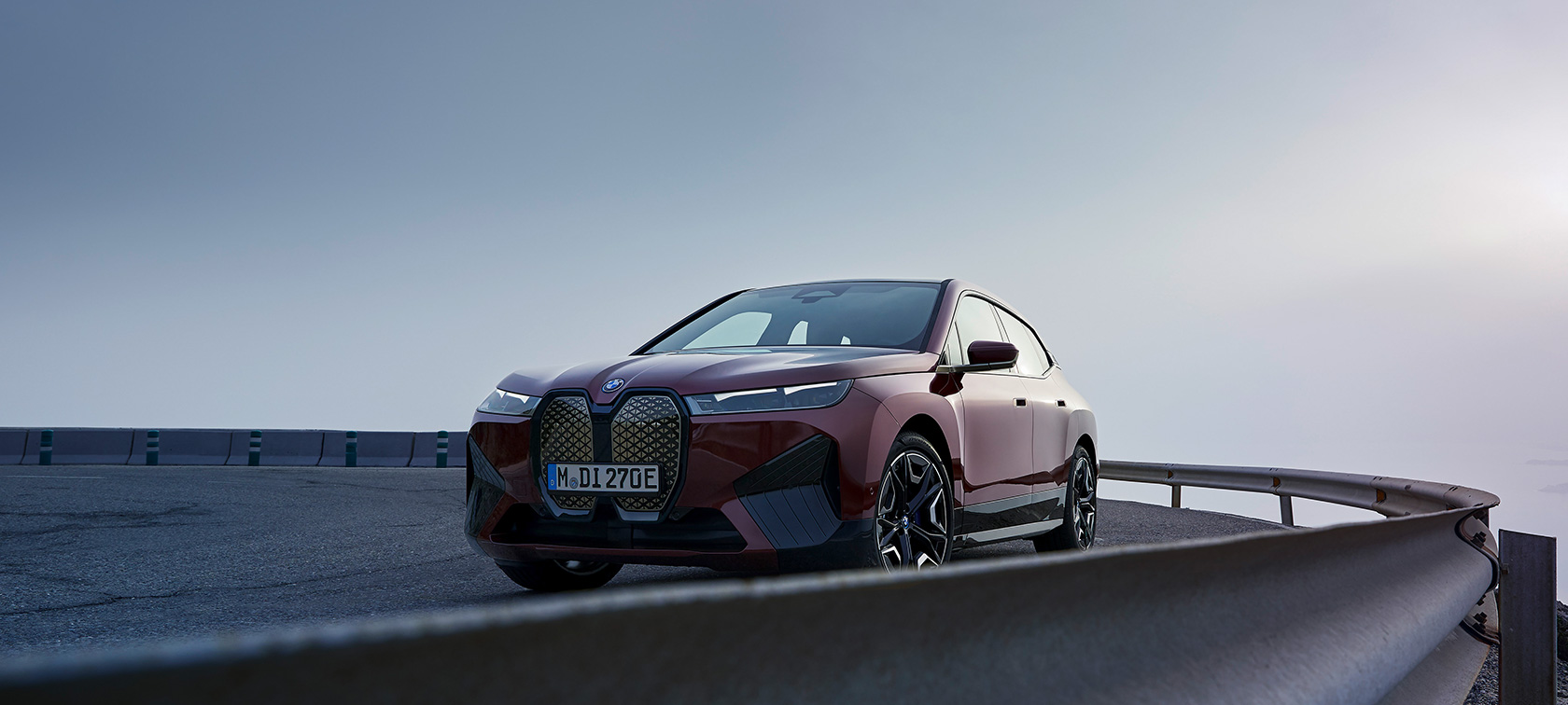THE iX THE iX