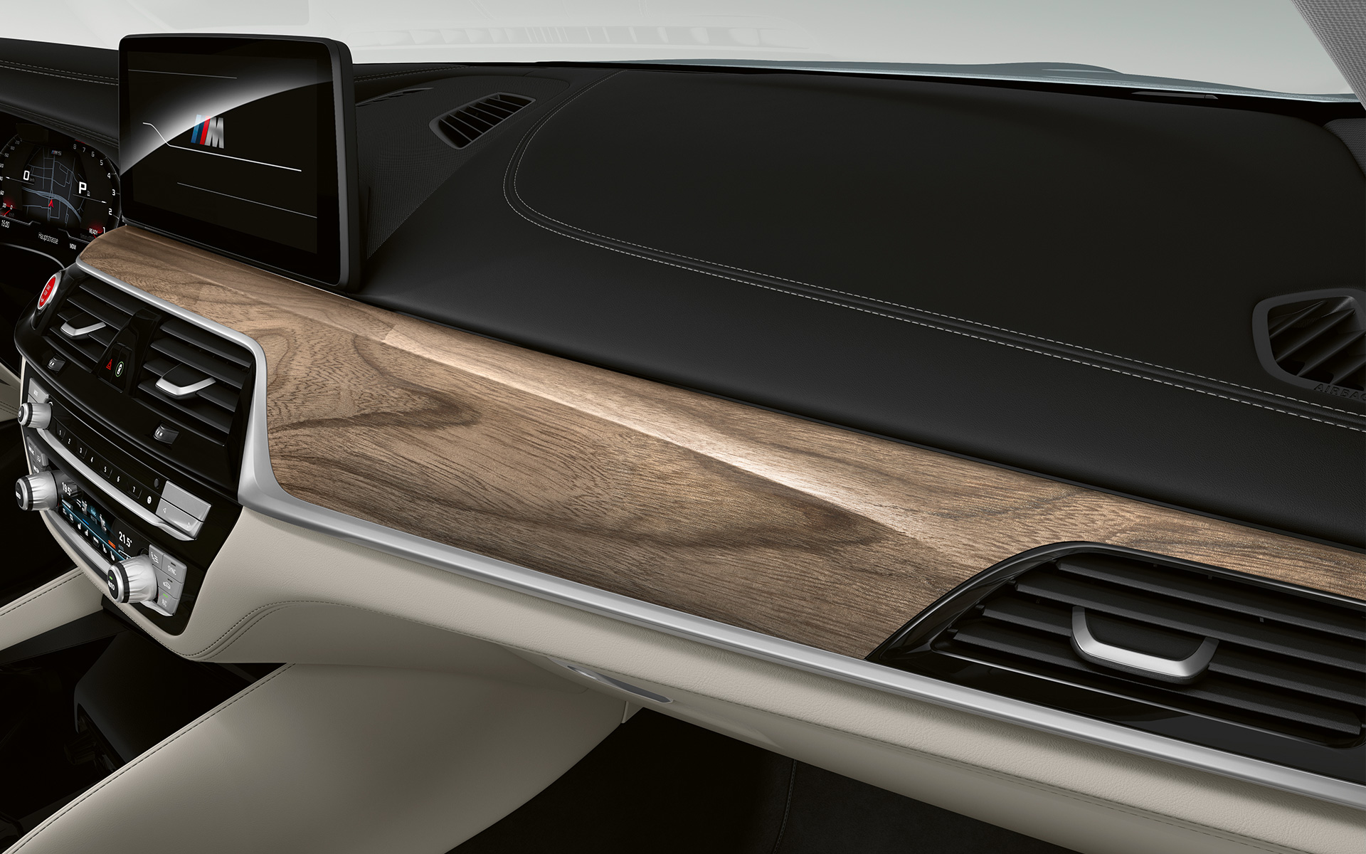 Modanature interne BMW Individual in legno pregiato Sen Light Brown in primo piano BMW Individual in primo piano