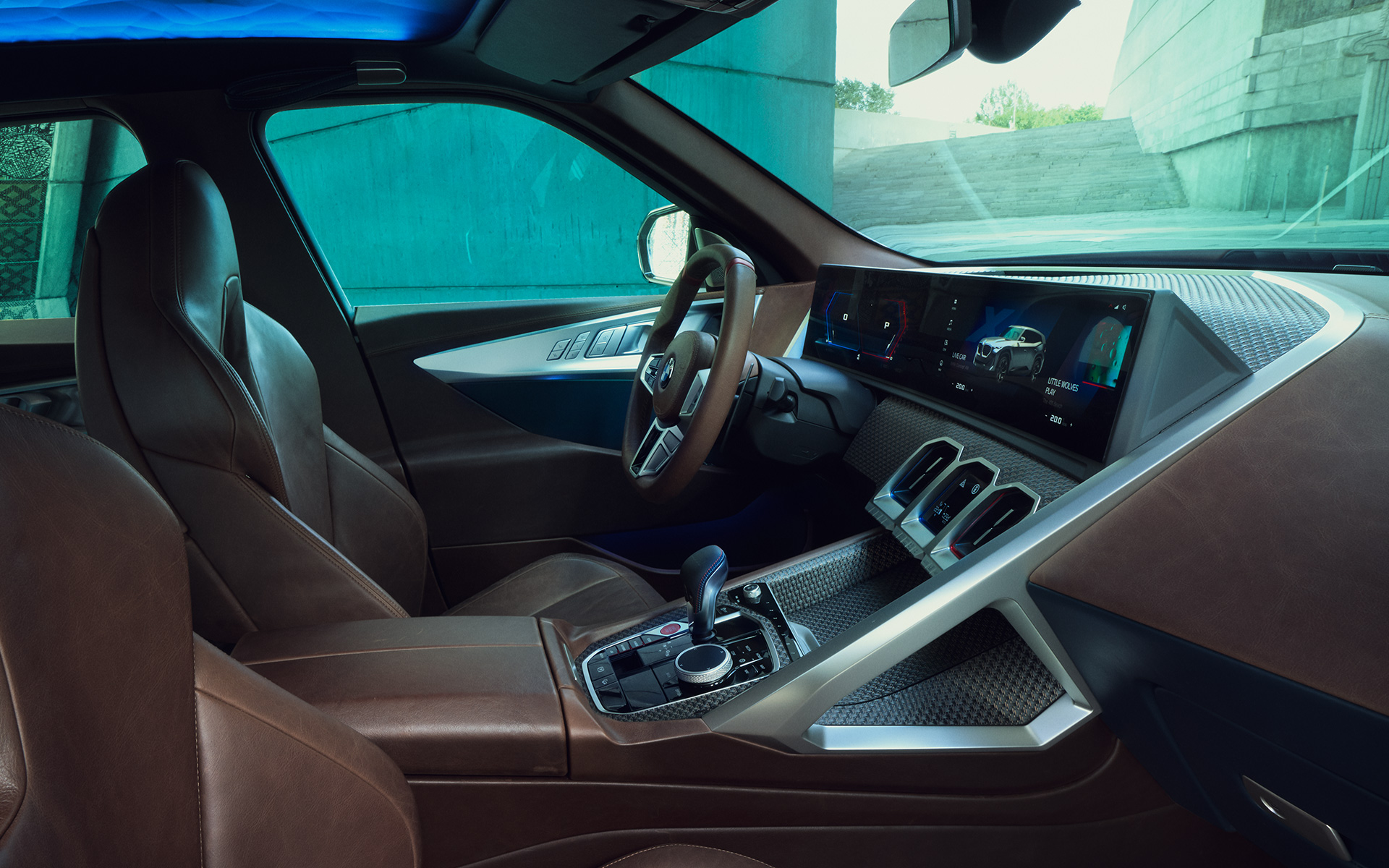 BMW Concept XM (G09) Interni orientati al guidatore BMW Concept XM (G09) Interni orientati al guidatore