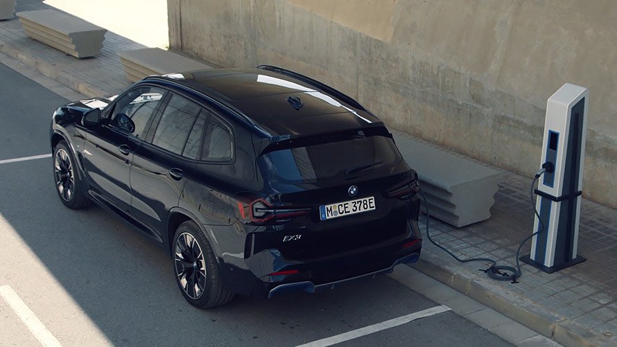 Auto elettriche BMW BMW iX3 batteria ad alto voltaggio Video Auto elettriche BMW BMW iX3 batteria ad alto voltaggio Video
