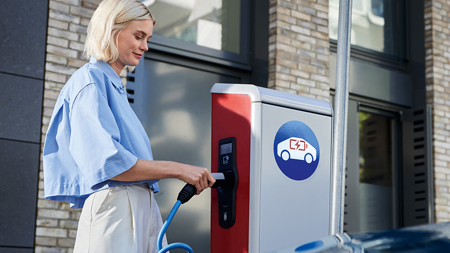 BMW Connected Charging Mobilità Elettrica BMW: BMW Connected Charging