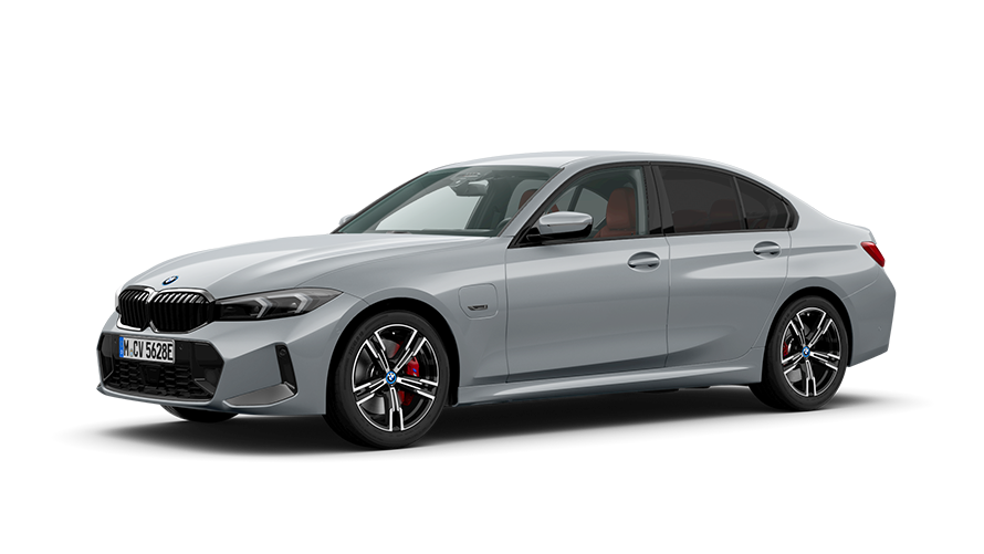 BMW Serie 3 Berlina G20 PHEV Vista anteriore a tre quarti da ferma