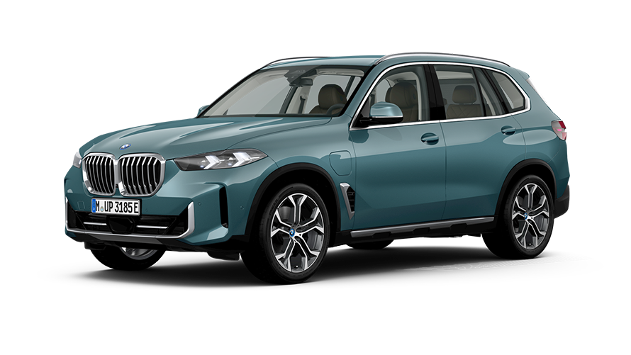 BMW X5 xDrive50e G05 PHEV Vista anteriore a tre quarti da ferma