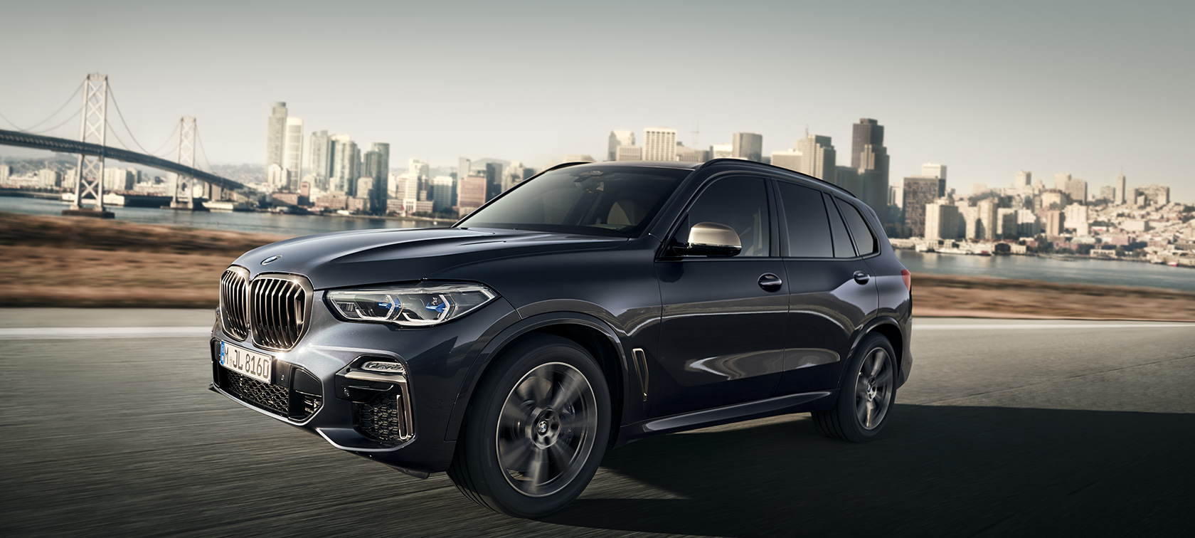 Veicoli di sicurezza BMW I vostri vantaggi Veicoli di sicurezza BMW I vostri vantaggi BMW in movimento su strada