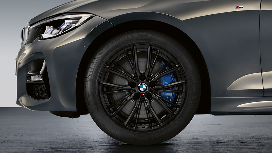 18" doppi raggi M Performance 796 M Cerchio in lega leggera M Performance da 18'' a doppi raggi 796 M Jet Black opaco, Ruota Completa Invernale anteriore