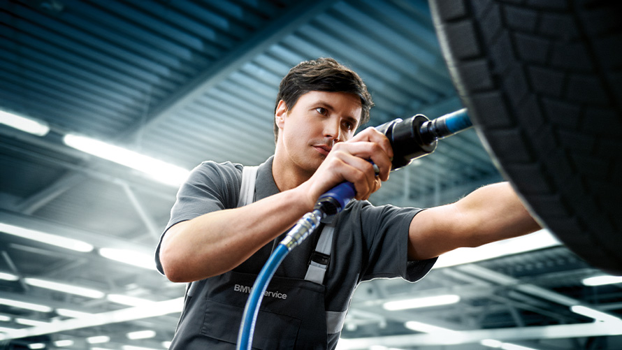 Service cerchi e pneumatici BMW Service cerchi e pneumatici presso i nostri Centri BMW Service