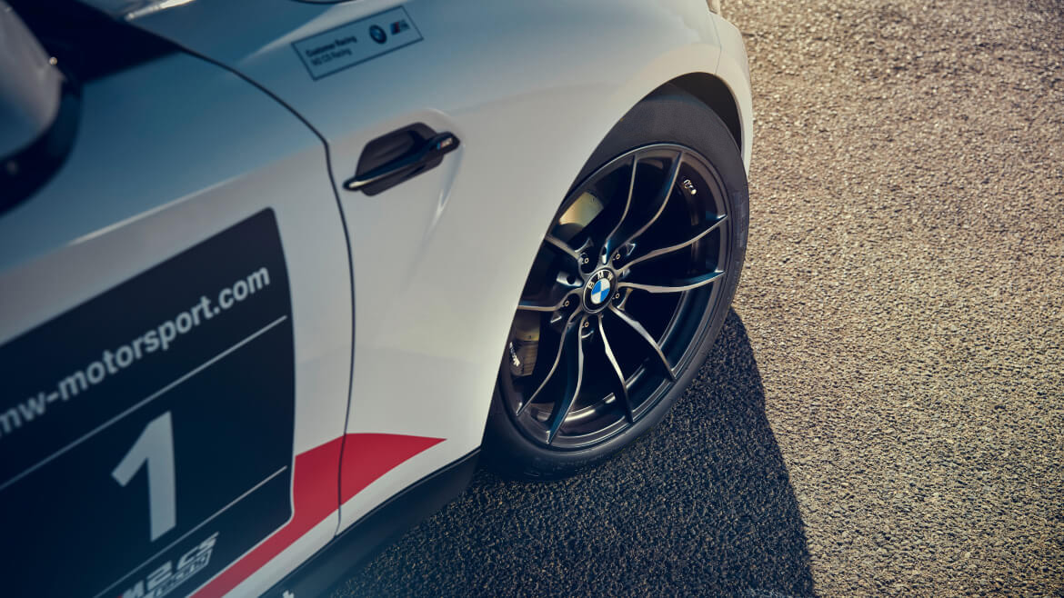 Wheels and tyres